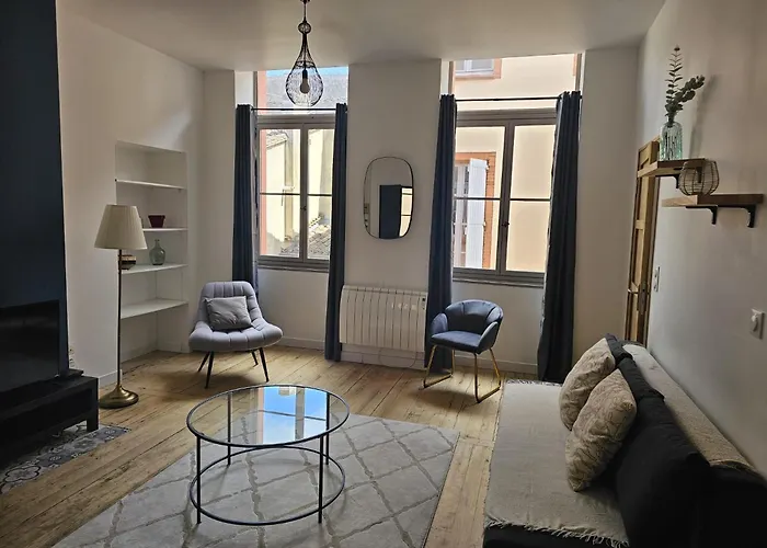 Le Beau Malcousinat Proche Place Nationale